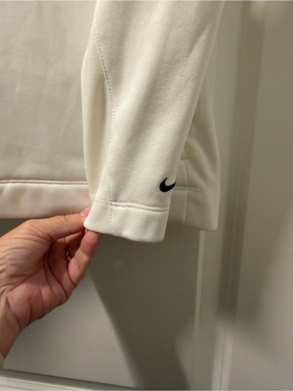 Women’s Nike performance Cream Half-Zip Pullover long sleeve top - Picture 4 of 6